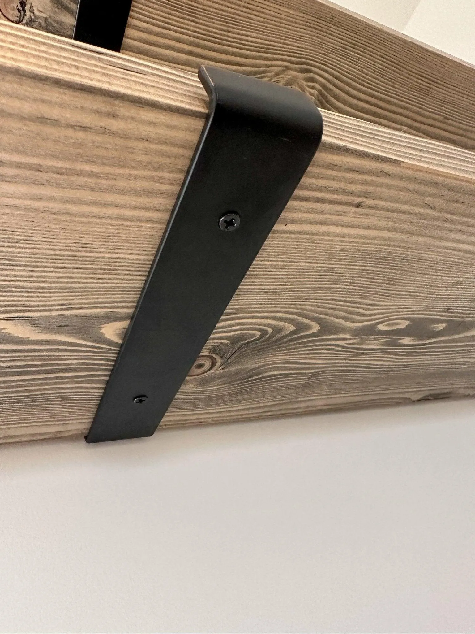 Biddenden | Solid Wood Shelf - Onyx