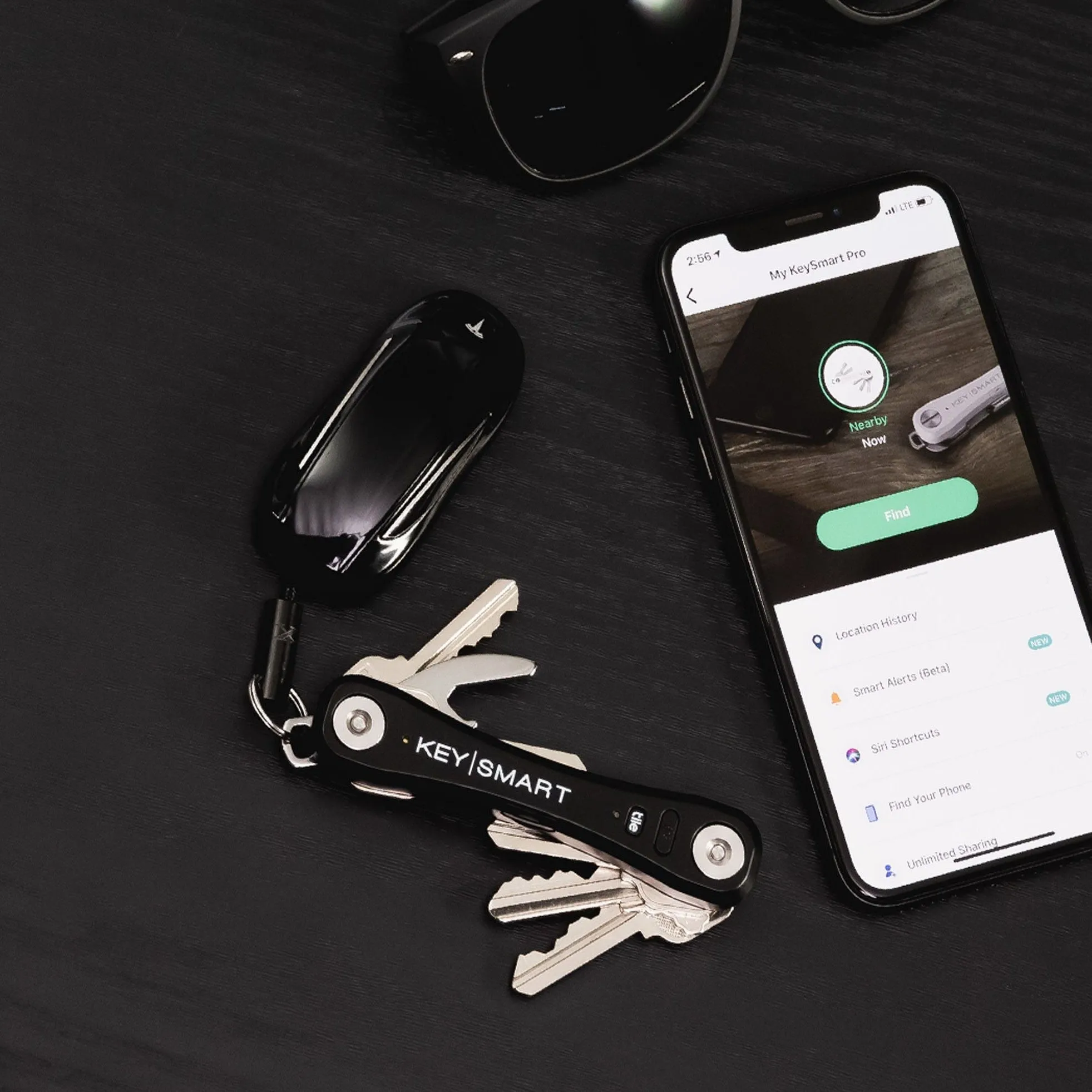 Keysmart Pro with Tile™ Black
