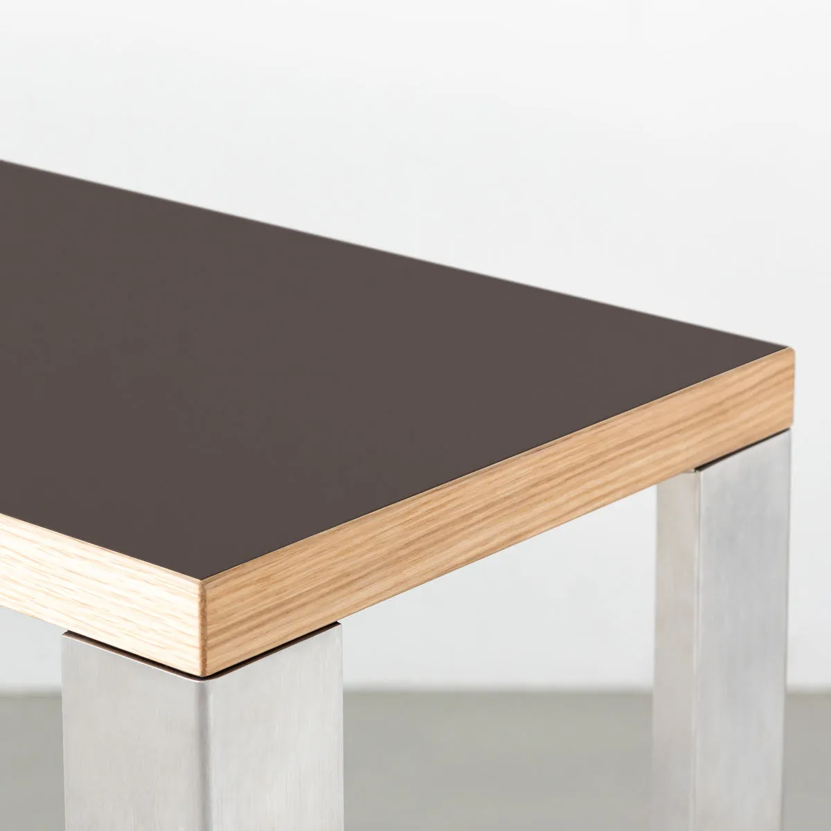 THE STORAGE SHELF / リノリウム 全24色 × Stainless